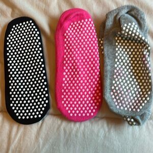 Noslip grippers Barre Yoga Socks, set of three, grey, pink, black, never used,
